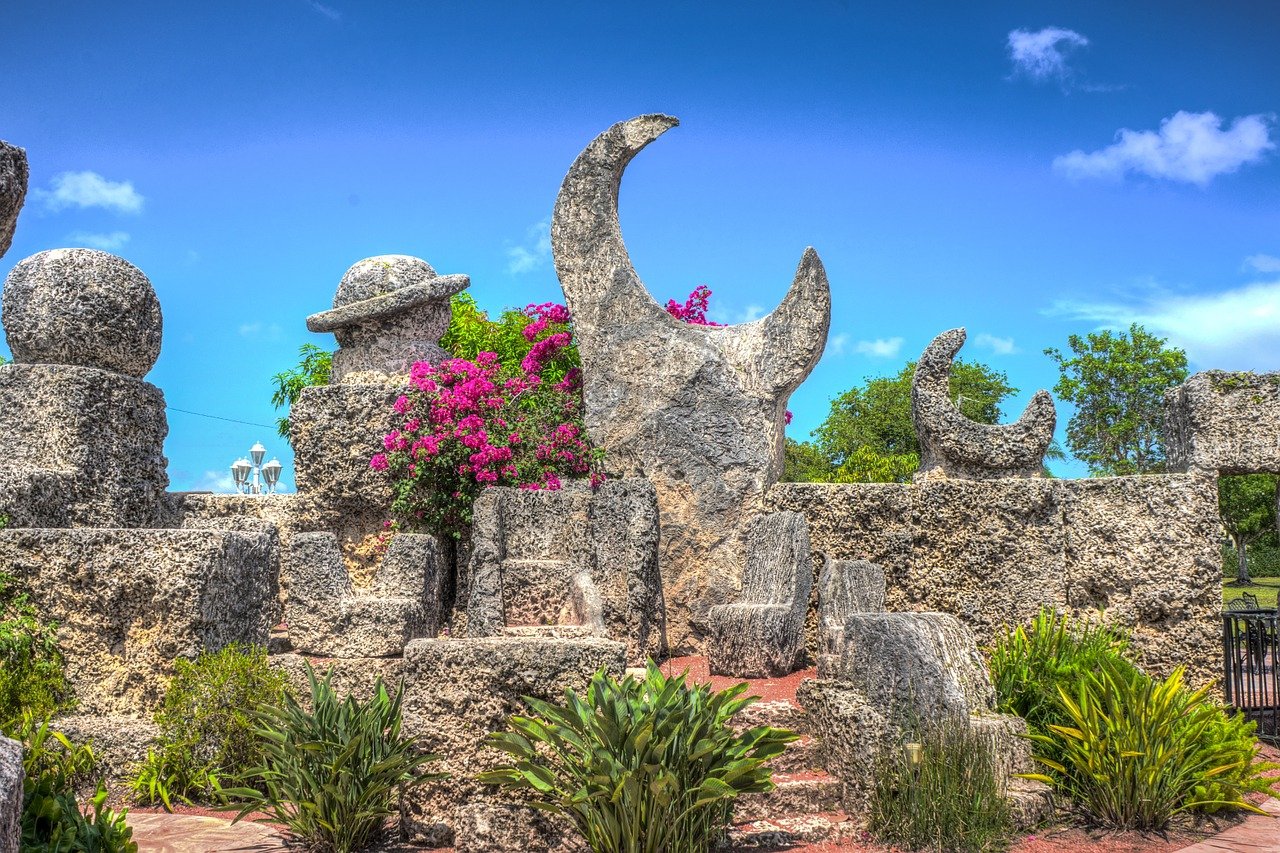 Romantic things to do Miami Coral Castle