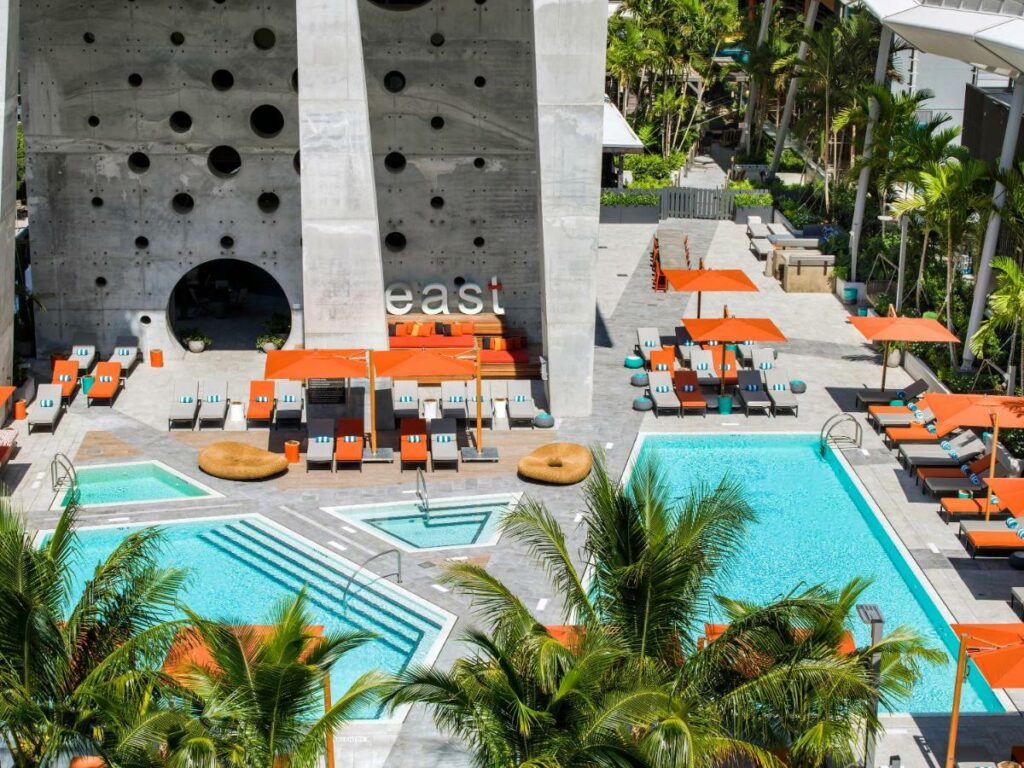 Miami hotels with balcony - East Miami