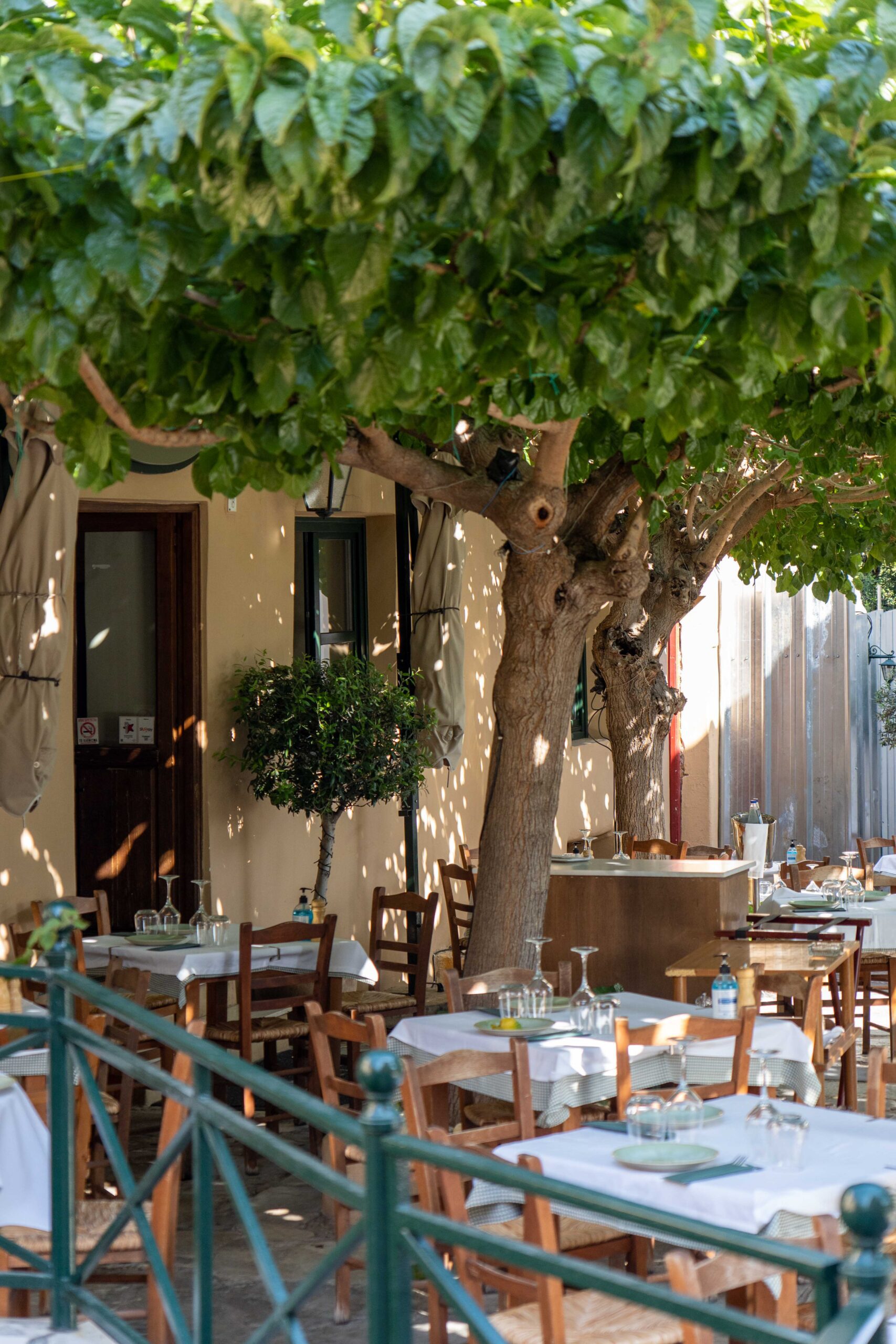 Gezellig terras in Athene Griekenland